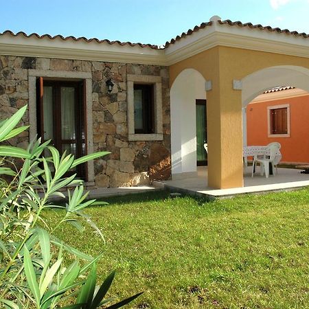 Holiday Homes Stella Marina Сан-Теодоро Номер фото