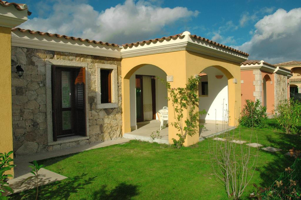 Holiday Homes Stella Marina Сан-Теодоро Номер фото